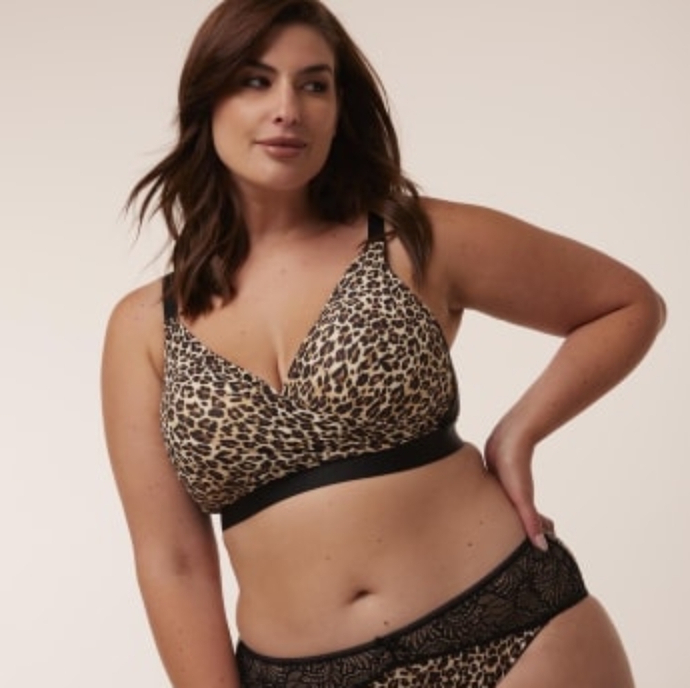 Deesse Lounge Bra Wireless Wire Free Bra Black Animal Leopard Print 40B Comfort